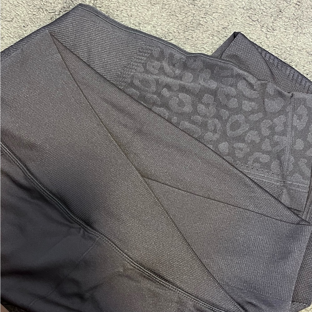 Victoria's Secret Sport Leopard Greyish Purple Thick Leggings Athletic Pants